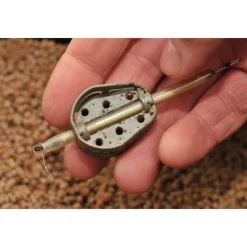 GURU Cages Feeder-Method feeder coup hybrid inline feeder