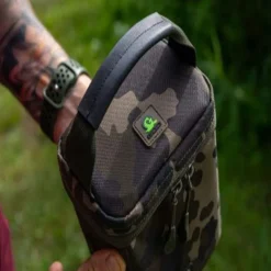 KORDA Bagagerie/Rangement-Sac à Goo Compac Goo Bag Small Dark Kamo